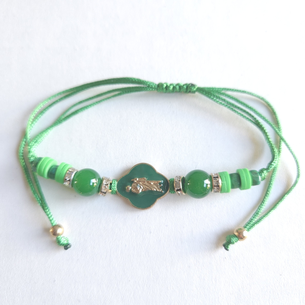 Elegant Green Bracelet with Gold Accents San Judas